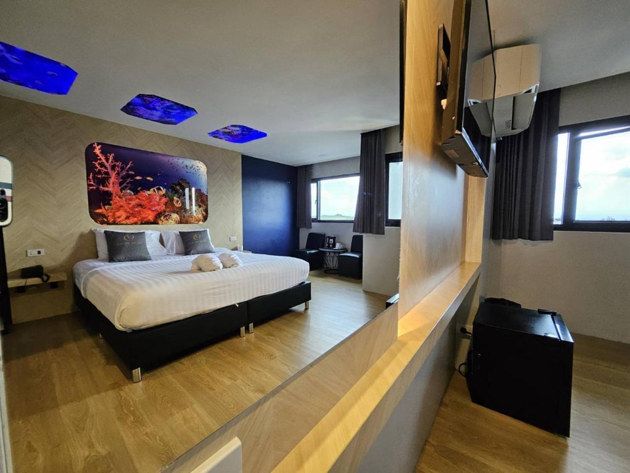 Oscar Palace Hotel & Wellness Center Ban Khlong Phruan Esterno foto